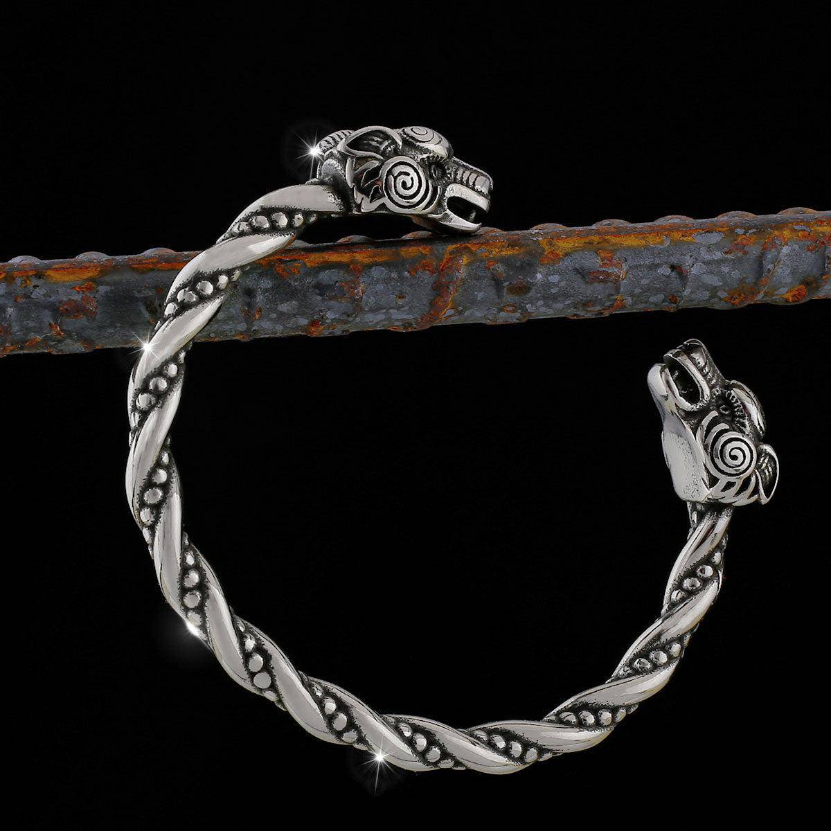 Viking Arm Ring Mighty Bear | Odins-Glory