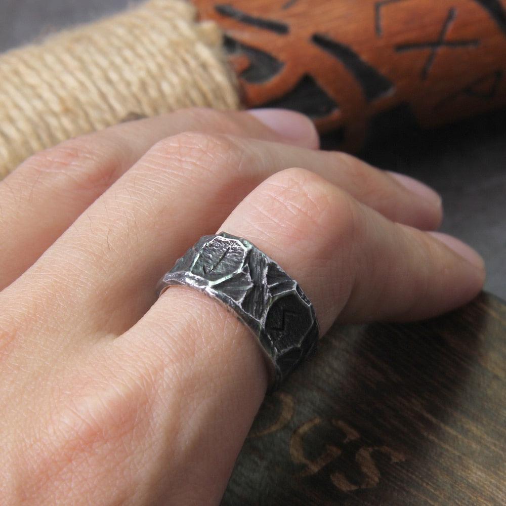 Viking Ring Nidhogg
